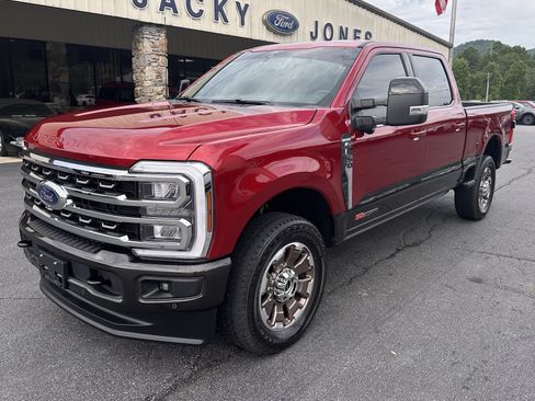 Used 2025 Ford F350 King Ranch w/ FX4 Off-Road Package AWD/4WD image 2