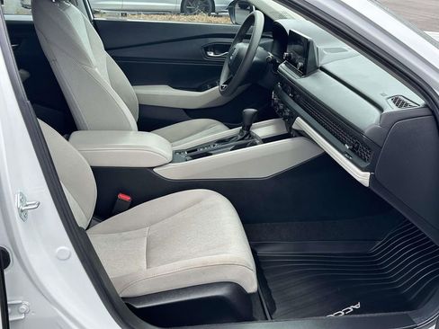 Certified 2024 Honda Accord EX image 7
