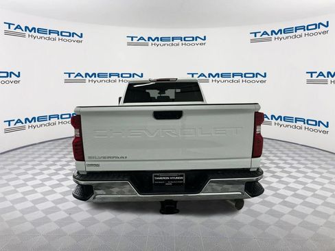 Used 2025 Chevrolet Silverado 2500 LT AWD/4WD image 4