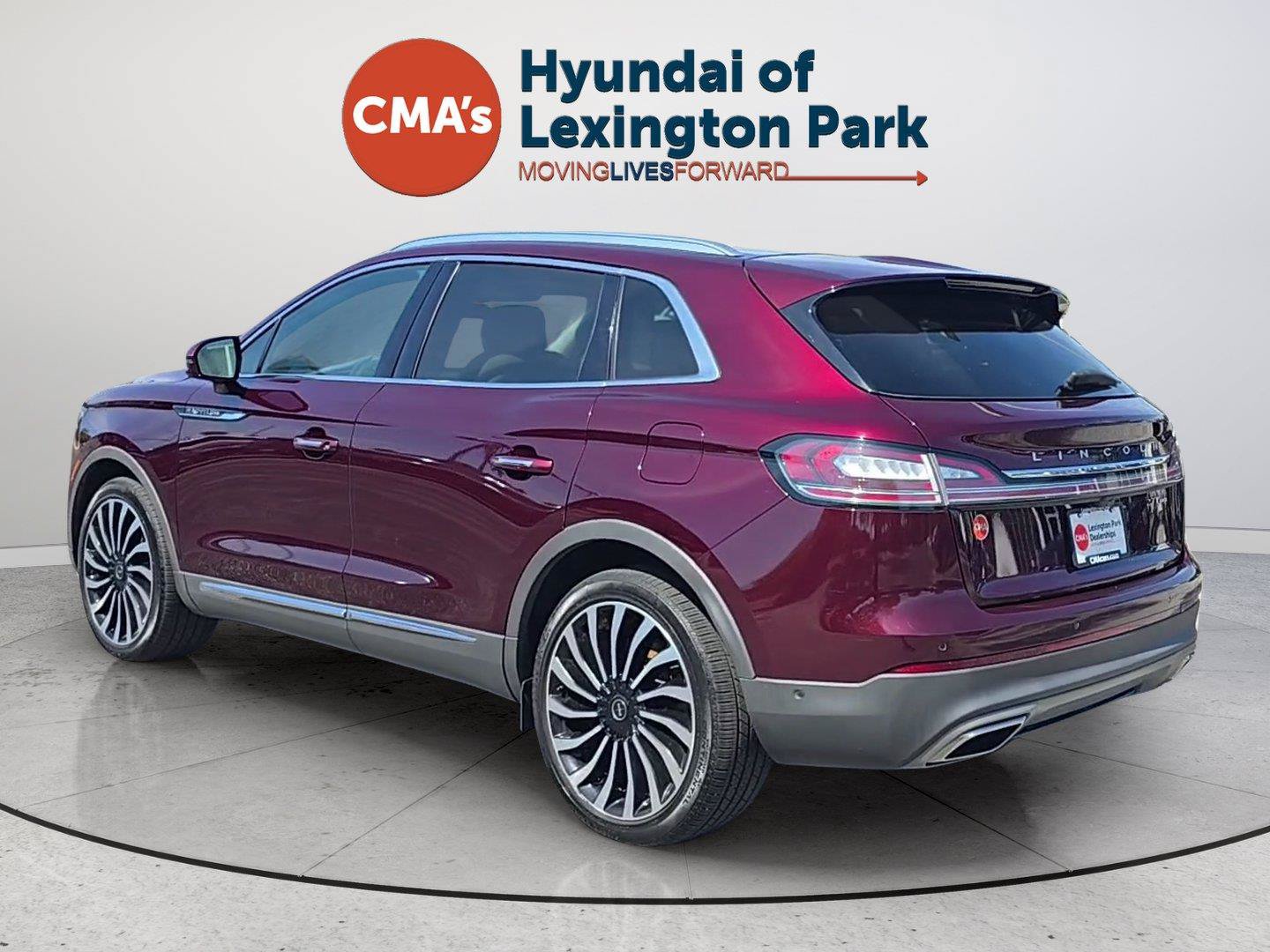 Used 2019 Lincoln Nautilus Black Label AWD/4WD image 3