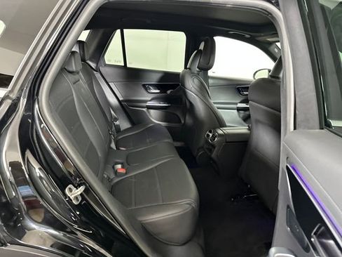 Used 2023 Mercedes-Benz GLC 300 4MATIC image 27