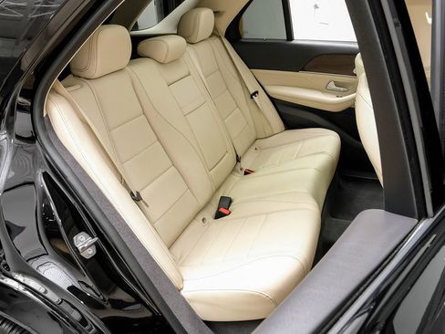 Used 2020 Mercedes-Benz GLE 350 w/ AMG Line Exterior image 30