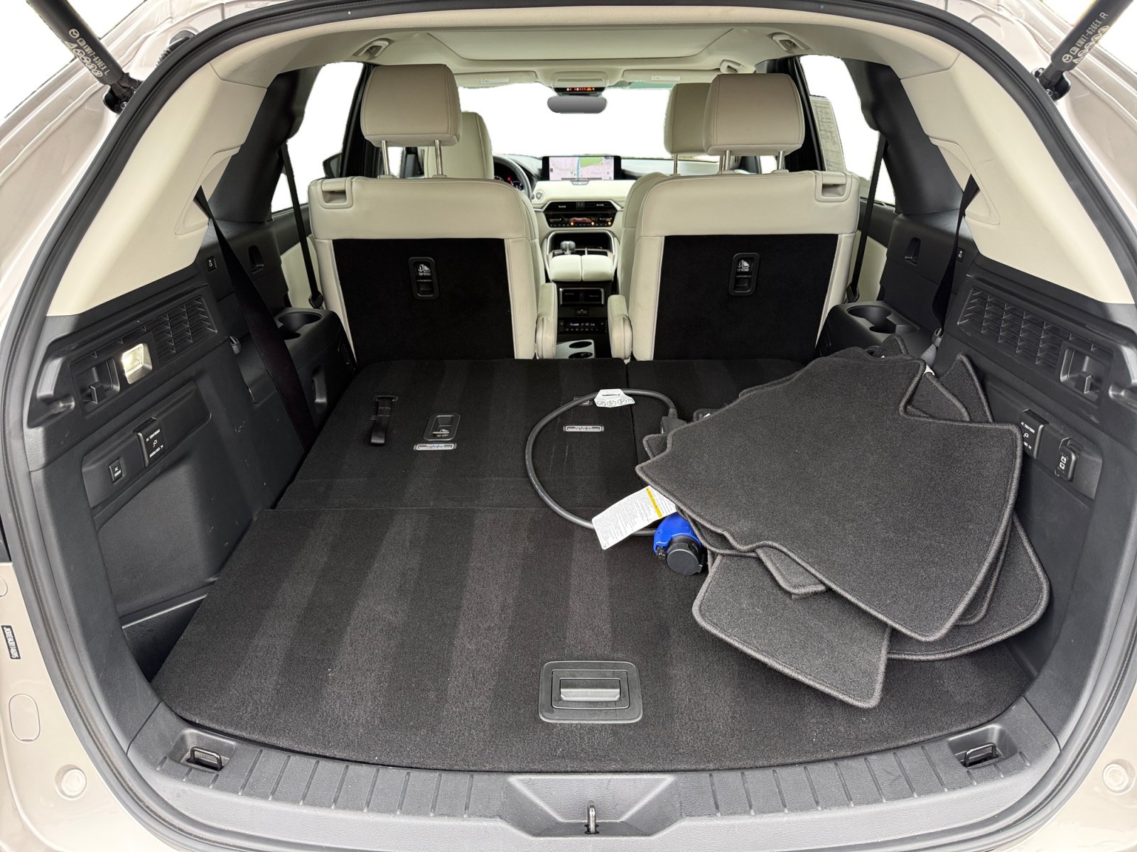 Certified 2024 MAZDA CX-90 Plug-In Hybrid w/ Premium Plus AWD/4WD image 17