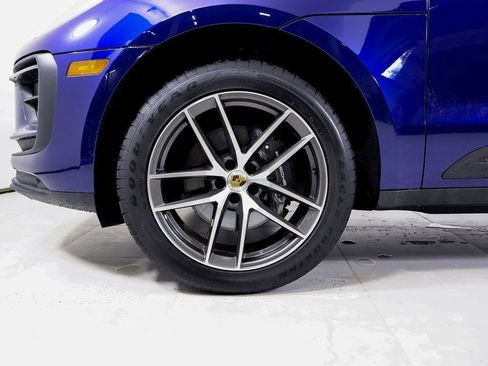 Certified 2023 Porsche Macan image 22