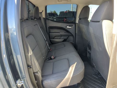 Used 2019 Chevrolet Colorado LT w/ LT Convenience Package image 32