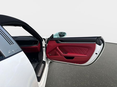 Used 2023 Porsche 911 Targa 4S AWD/4WD image 66