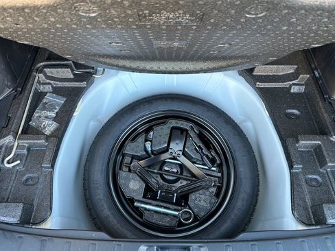 Certified 2023 Subaru Forester Base image 30