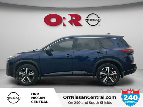 Used 2025 Nissan Rogue SL w/ SL Premium Package image 8