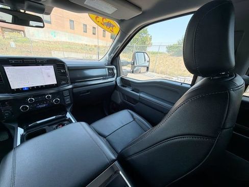 Used 2023 Ford F250 Lariat w/ Black Appearance Package AWD/4WD image 12