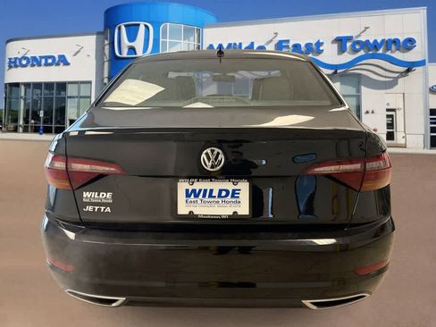 Used 2019 Volkswagen Jetta R-Line image 7