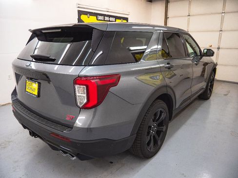 Used 2021 Ford Explorer ST w/ ST Street Pack image 4