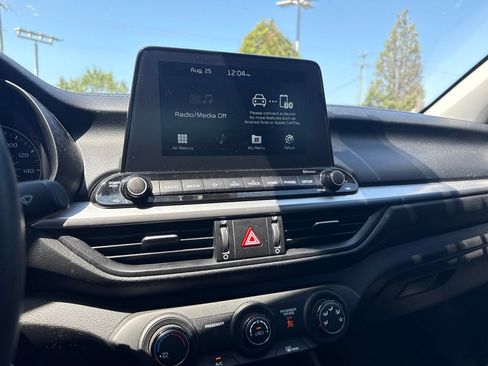 Used 2021 Kia Forte LXS FWD image 10