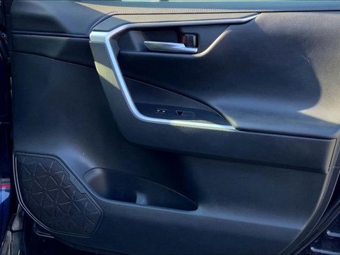 Used 2020 Toyota RAV4 XSE image 23