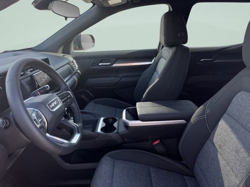 New 2026 GMC Terrain Elevation w/ Black Edition image 15