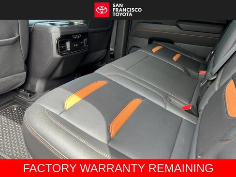 Used 2024 GMC Sierra 1500 AT4 w/ Technology Package AWD/4WD image 17