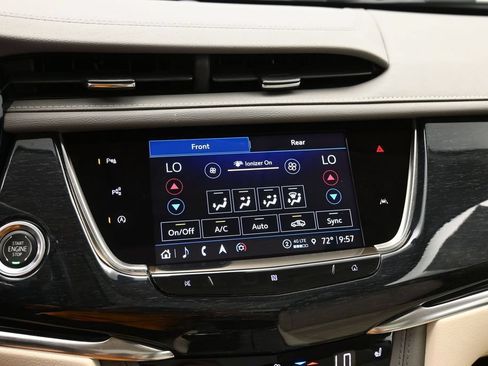 Used 2021 Cadillac XT6 Premium Luxury FWD image 17