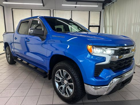 Certified 2026 Chevrolet Silverado 1500 LT AWD/4WD image 2