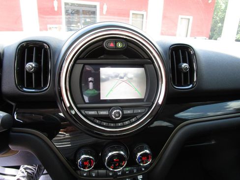 Used 2019 MINI Cooper Countryman S w/ Premium Package FWD image 16