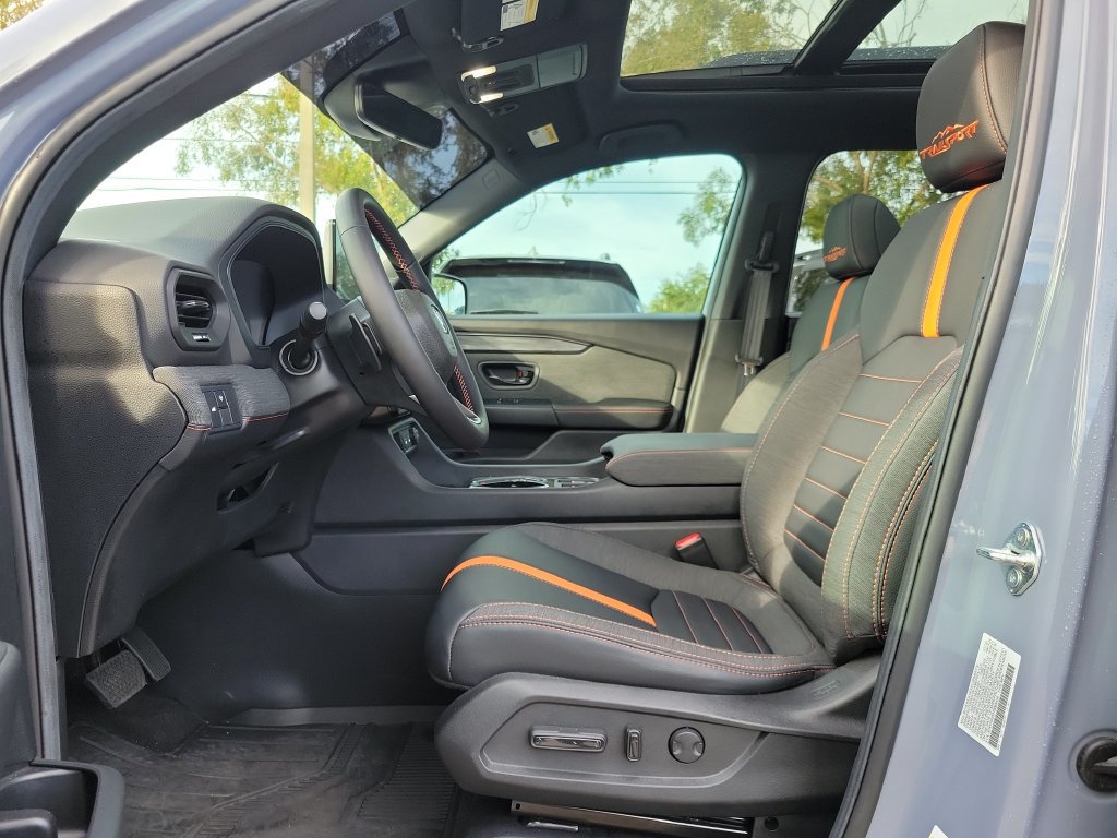 Certified 2026 Honda Passport TrailSport image 24