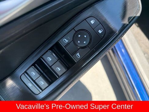 Used 2025 Nissan Rogue SV FWD image 11