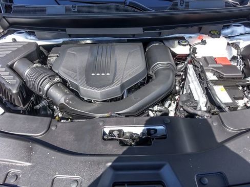 New 2026 Chevrolet Traverse LT w/ Midnight/Sport Edition image 11