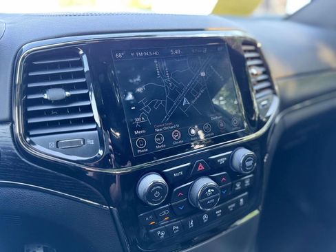 Used 2021 Jeep Grand Cherokee High Altitude AWD/4WD image 16