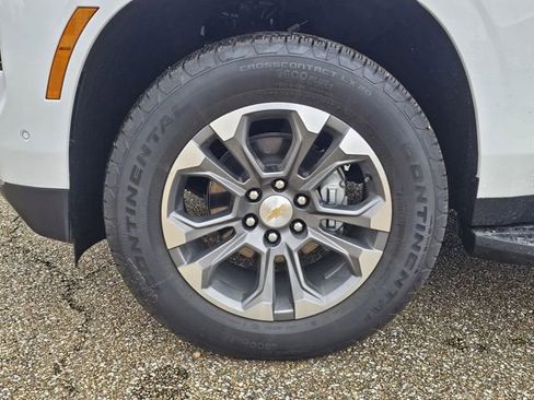 Used 2025 Chevrolet Tahoe LS image 31