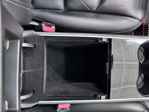Used 2019 Tesla Model 3 Mid Range RWD image 32