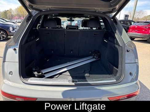 Used 2020 Audi SQ5 Premium Plus w/ Premium Plus Package image 28