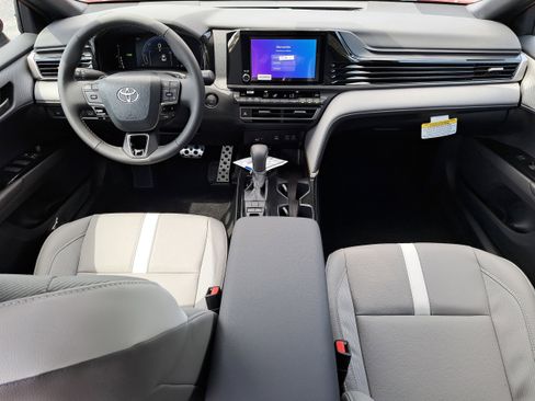 New 2025 Toyota Camry SE image 13