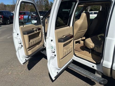 Used 2009 Ford F250 FX4 image 15