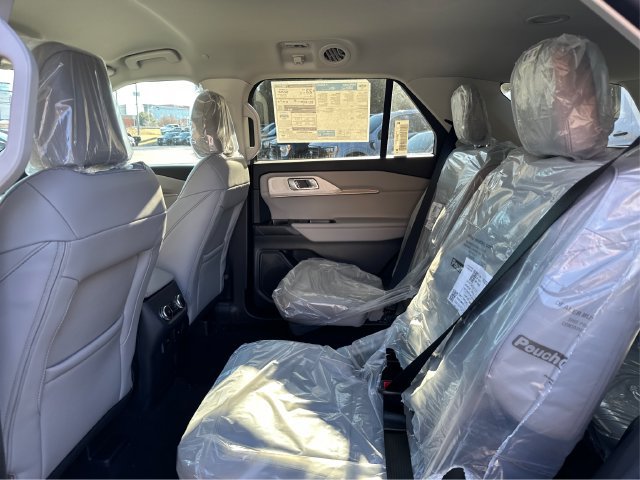 New 2026 Ford Explorer Active w/ Active Comfort Package AWD/4WD image 13