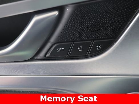 Used 2020 Genesis G70 3.3T image 20