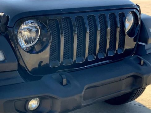 Used 2020 Jeep Wrangler Sport image 48