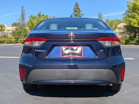 Used 2020 Toyota Corolla LE FWD image 7