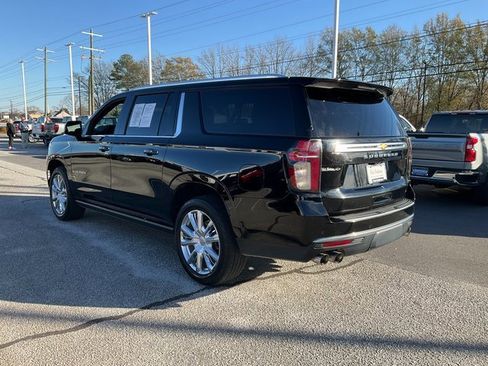 Used 2021 Chevrolet Suburban High Country image 25