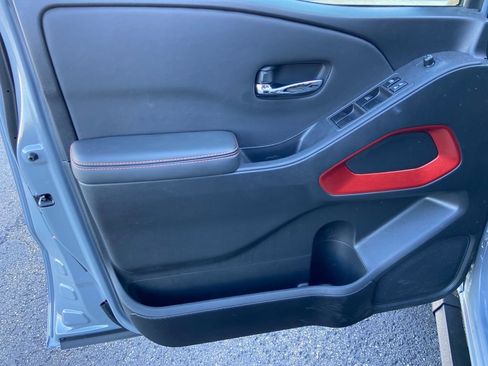 Used 2024 Nissan Frontier PRO-4X w/ Pro Convenience Package image 13