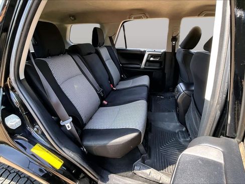 Used 2016 Toyota 4Runner SR5 RWD image 17