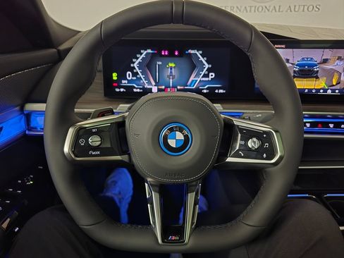 New 2026 BMW i7 xDrive60 AWD/4WD image 32
