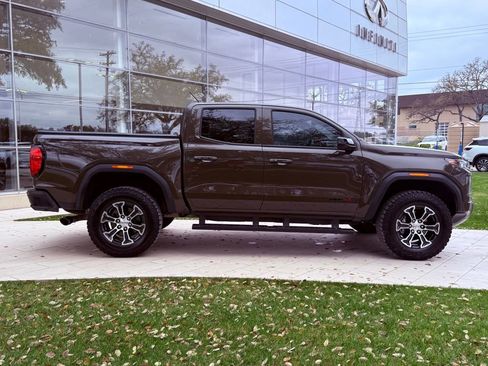 Used 2024 GMC Canyon AT4 w/ Technology Package image 5