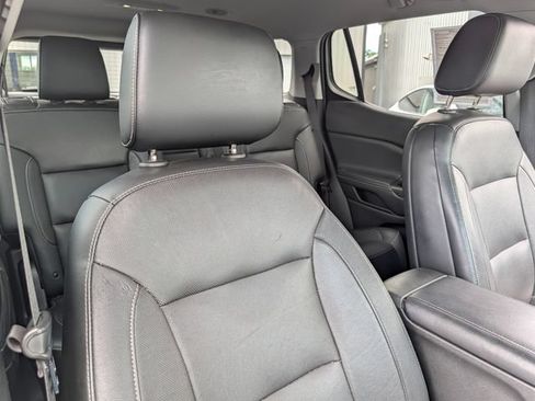 Used 2019 GMC Acadia SLT AWD/4WD image 11