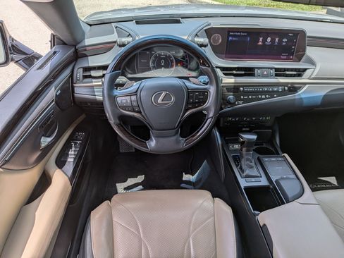 Used 2020 Lexus ES 350 w/ Accessory Package FWD image 16