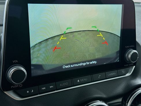 Used 2025 Nissan Sentra SV image 21