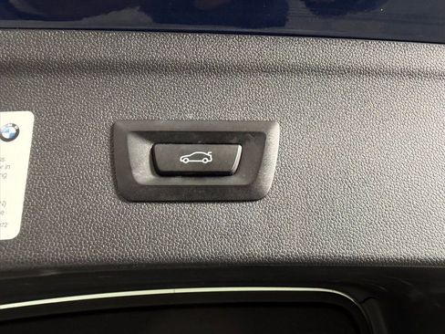 Used 2022 BMW iX xDrive50 w/ Convenience Package image 29