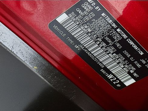 Used 2025 Mitsubishi Outlander SE image 12