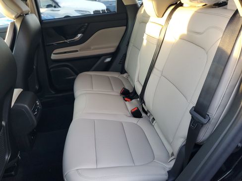 New 2026 Lincoln Corsair Premiere image 27