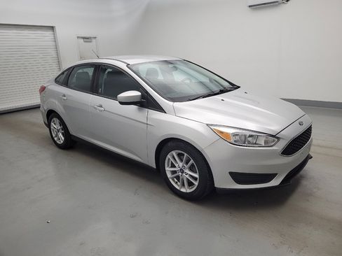 Used 2018 Ford Focus SE FWD image 11