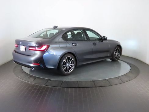 Used 2022 BMW 330i Sedan w/ Driving Assistance Package RWD image 7