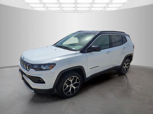 Used 2024 Jeep Compass Limited AWD/4WD image 5