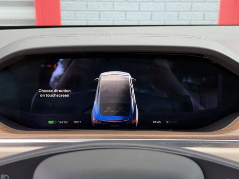 Used 2023 Tesla Model X image 17